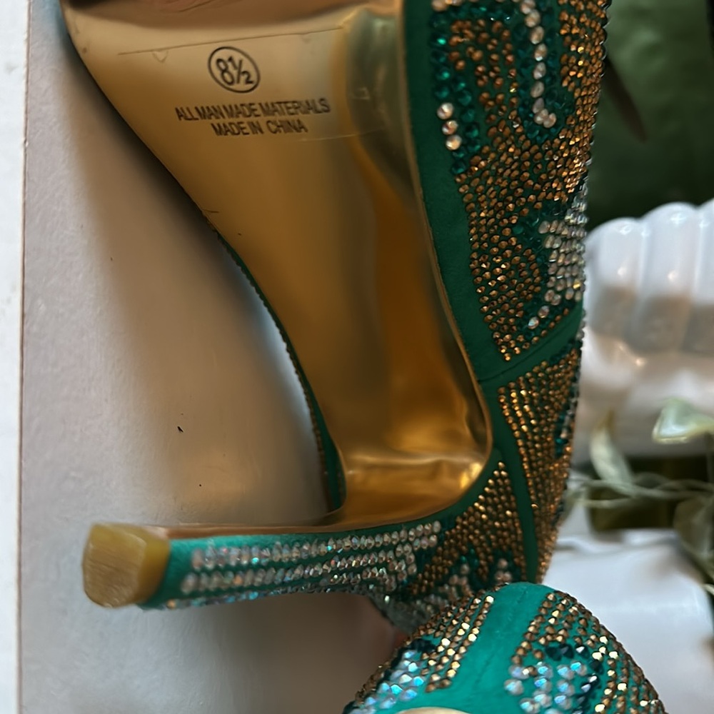 Alba 6.5” Bedazzled Heels Size 8.5 - Picture 11 of 12